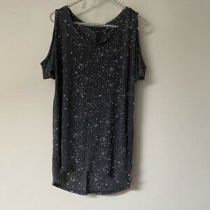 Rock & Republic cold shoulder top